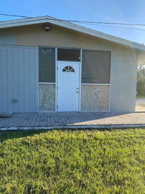 312 27th, Fort Pierce, FL 34947