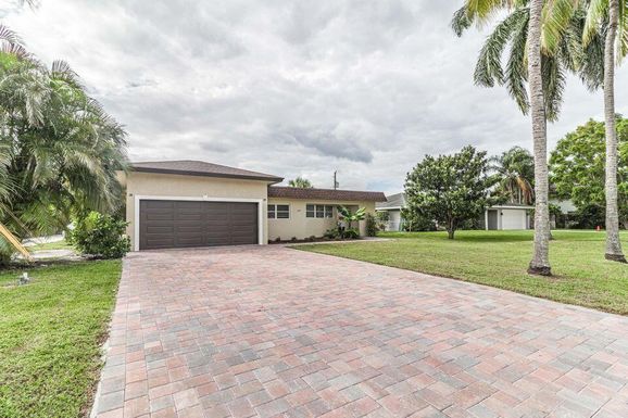 4544 Canal, Lake Worth, FL 33463