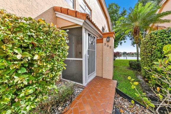 9553 Shadybrook, Boynton Beach, FL 33437