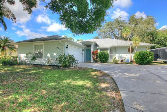 1633 Whitmore, Sebastian, FL 32958