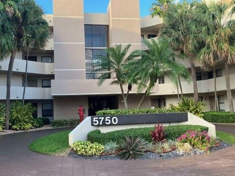 5750 Camino Del Sol, Boca Raton, FL 33433