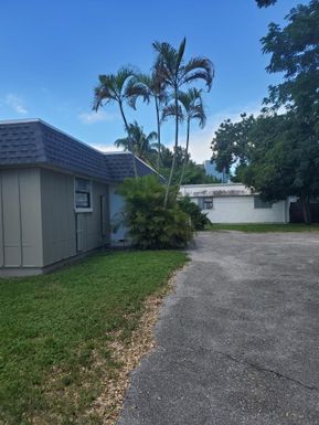 4875 Orlando, West Palm Beach, FL 33417