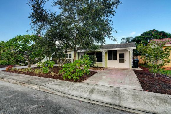 1615 M, Lake Worth Beach, FL 33460