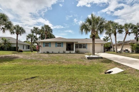 1049 Carnation, Sebastian, FL 32958