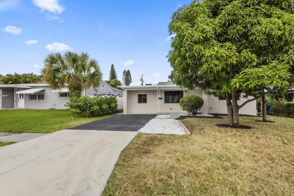 133 13th, Boynton Beach, FL 33435