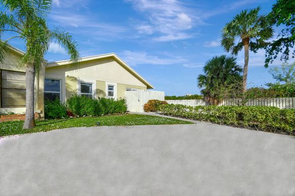 237 1st, Boynton Beach, FL 33435