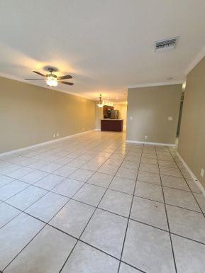 4762 Orleans, West Palm Beach, FL 33415