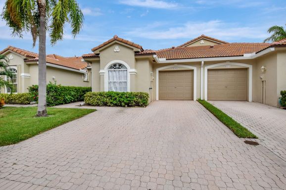 8361 Via Serena, Boca Raton, FL 33433