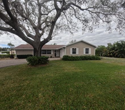 43 Yacht Club, Tequesta, FL 33469