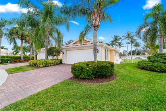 8244 Cozumel, Wellington, FL 33414