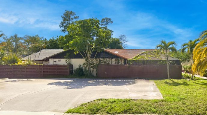 1279 Periwinkle, Wellington, FL 33414