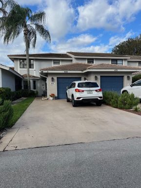 665 Deer Creek N Shore, Deerfield Beach, FL 33442