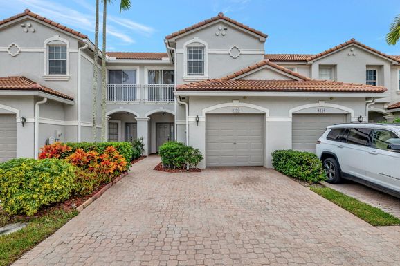 8320 Via Serena, Boca Raton, FL 33433