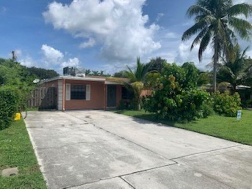 2643 Lorraine, North Palm Beach, FL 33403