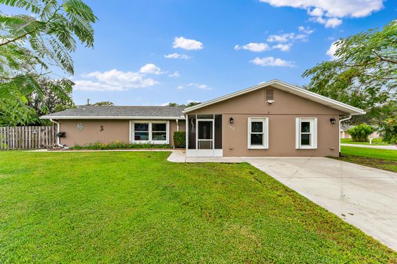 366 Galleon, Port Saint Lucie, FL 34953