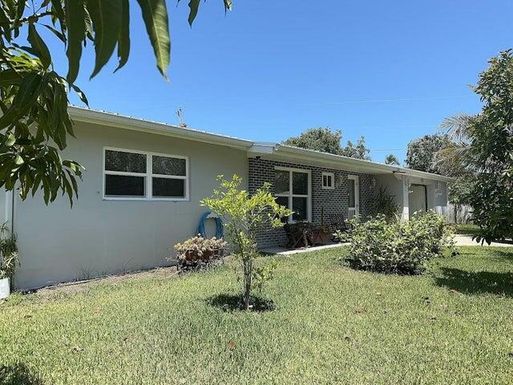 595 Airoso, Port Saint Lucie, FL 34983