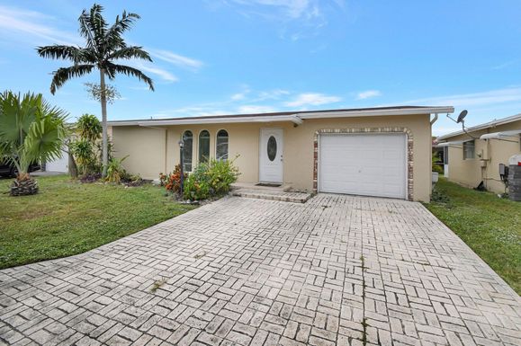 4901 14th, Pompano Beach, FL 33064