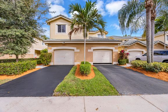 2080 Pasa Verde, Weston, FL 33327