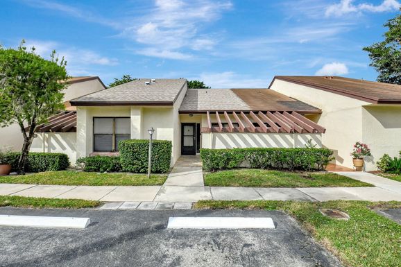 3679 English, Lake Worth, FL 33467