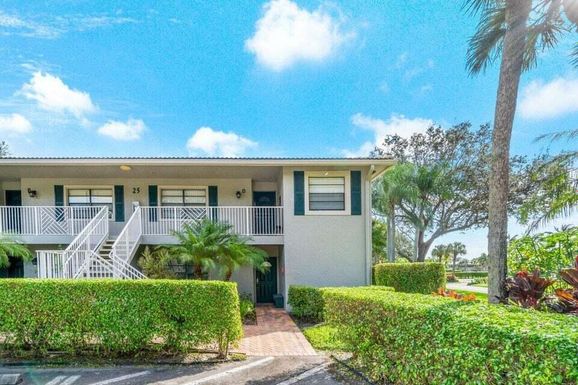 25 Stratford, Boynton Beach, FL 33436