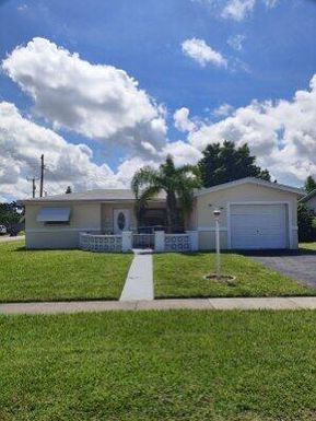 3300 33, Lauderdale Lakes, FL 33309