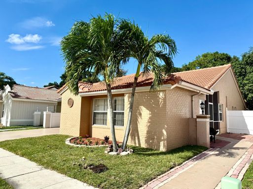 10033 Country Brook, Boca Raton, FL 33428