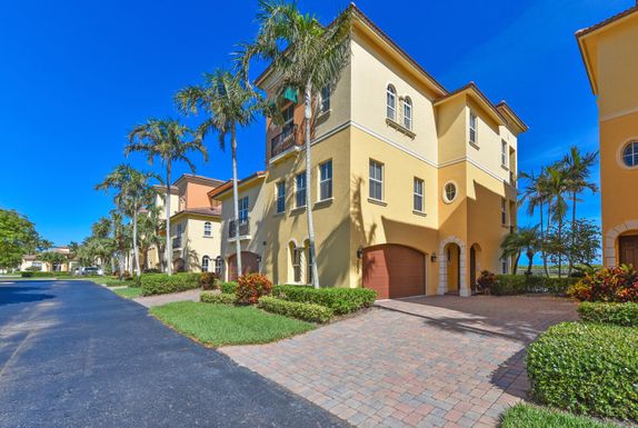 250 Ocean Bay, Jensen Beach, FL 34957