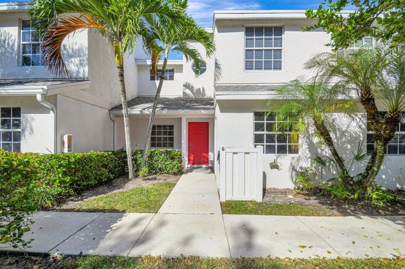 12574 Westhampton Cir, Wellington, FL 33414