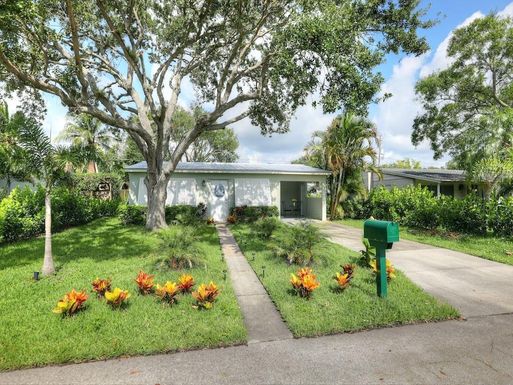 1351 3rd, Vero Beach, FL 32960