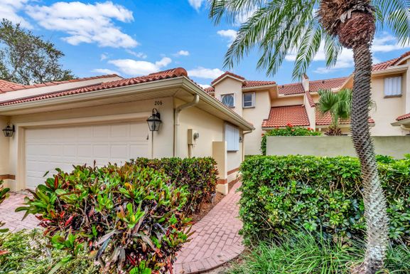 206 Carmel, Vero Beach, FL 32963