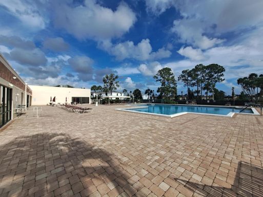 7770 Tahiti, Lake Worth, FL 33467