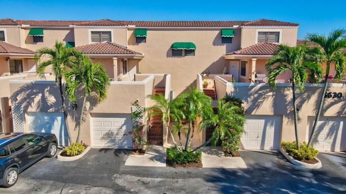 6630 Villa Sonrisa, Boca Raton, FL 33433