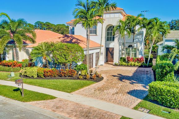 153 Via Condado, Palm Beach Gardens, FL 33418