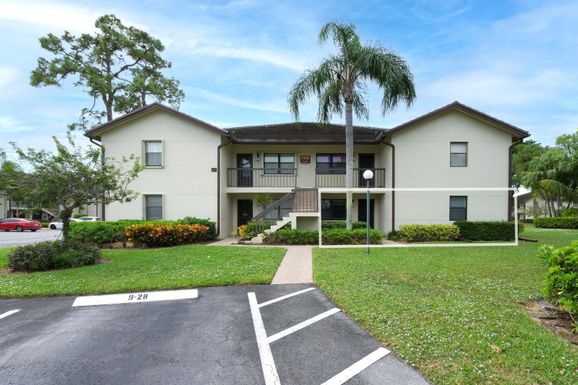 7626 Tahiti, Lake Worth, FL 33467