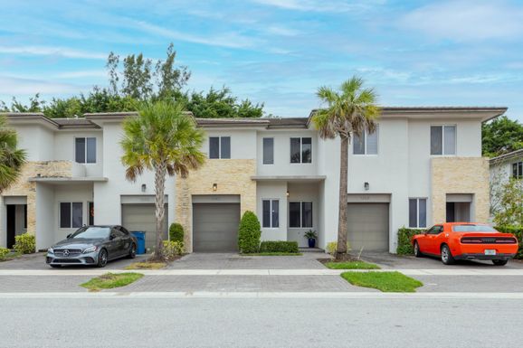 1340 Pioneer, Royal Palm Beach, FL 33411