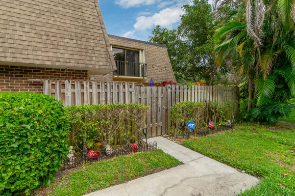 2945 22nd, Delray Beach, FL 33445