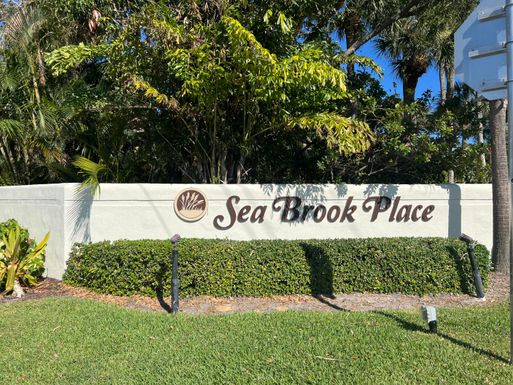 169 Seabreeze, Jupiter, FL 33477