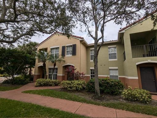 10276 Fox Trail, Royal Palm Beach, FL 33411