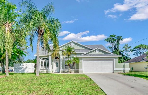 1900 Logwood, Port Saint Lucie, FL 34953