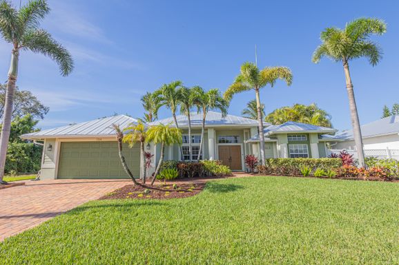 3266 Himango, Port Saint Lucie, FL 34953