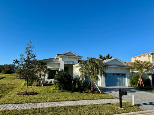 110 Via Verona, Port Saint Lucie, FL 34984