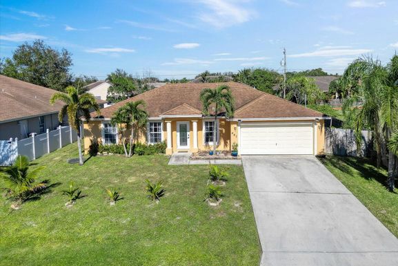 497 Lacroix, Port Saint Lucie, FL 34953