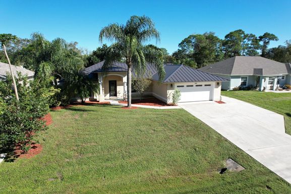 1726 Laconia, Sebastian, FL 32958