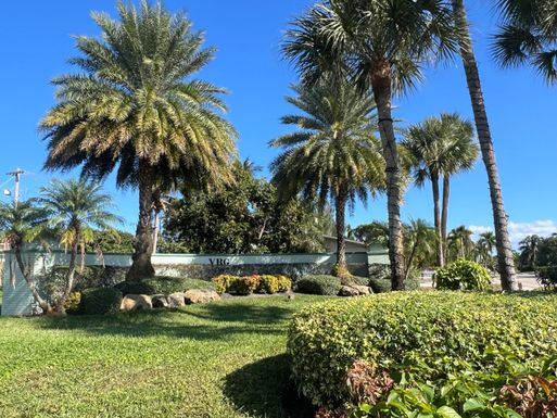 2300 1st, Boynton Beach, FL 33435