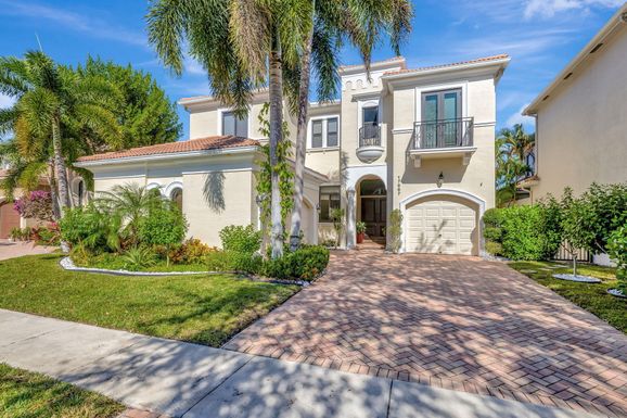 17987 Lake Azure, Boca Raton, FL 33496