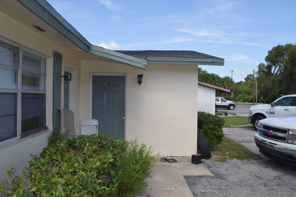 207 Southland, Fort Pierce, FL 34982