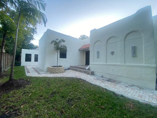 828 35th, West Palm Beach, FL 33407