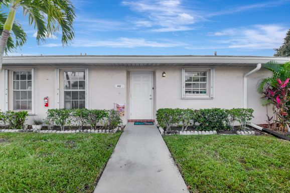 442 Franconia, Lake Worth, FL 33467