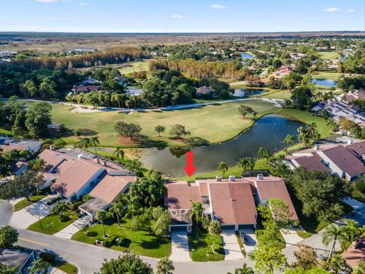 32 Edinburgh, Palm Beach Gardens, FL 33418