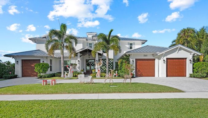 561 Greenway, North Palm Beach, FL 33408